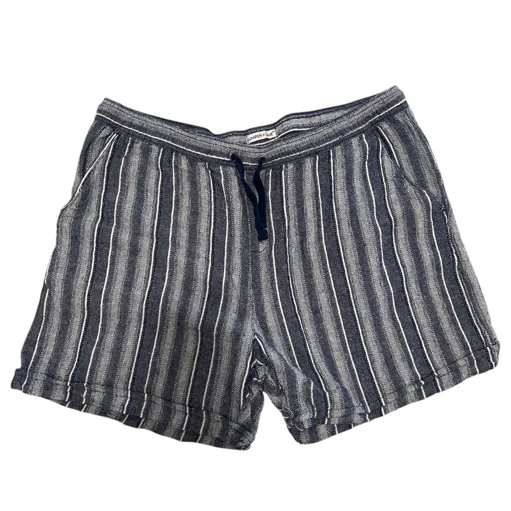 JUNIPER & LIME linen blend blue and white shorts. Size XL